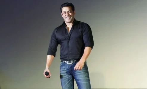 Salman Khan's dream project, preparation to open theatre, tickets will be free for poor children | Salman Khan Upcoming Movies List 2024 | Open Theatre खोलने की तैयारी कर रहे सलमान खान?