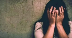Uttar Pradesh Unnao Molestation Case With 18 Girl Students News in Hindi | उत्तर प्रदेश के उन्नाव में स्कूल टीचर पर लगा 18 छात्राओं के साथ अश्लील हरकत करने का आरोप