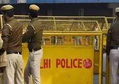 Delhi Police Head Constable Injured in Assault News in Hindi | दिल्ली में कांस्टेबल ने चेकिंग के लिए रोका तो बाइक सवारों ने बुरी तरह पीटा, पुलिसकर्मी अस्पताल में भर्ती