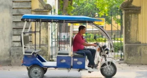Ghaziabad E-Rickshaw Rules Trade License Compulsory News in Hindi | E-Rickshaw will not be able to run without this license in Ghaziabad, know the new rules and laws